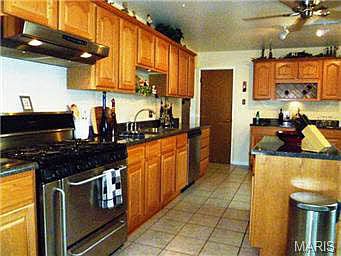4th image of 1260 Fox Run Dr