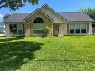 134 Bay Shore Dr, La Porte, TX 77571