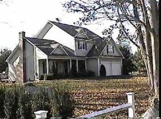 504 Annaquatucket Rd, North Kingstown, RI 02852