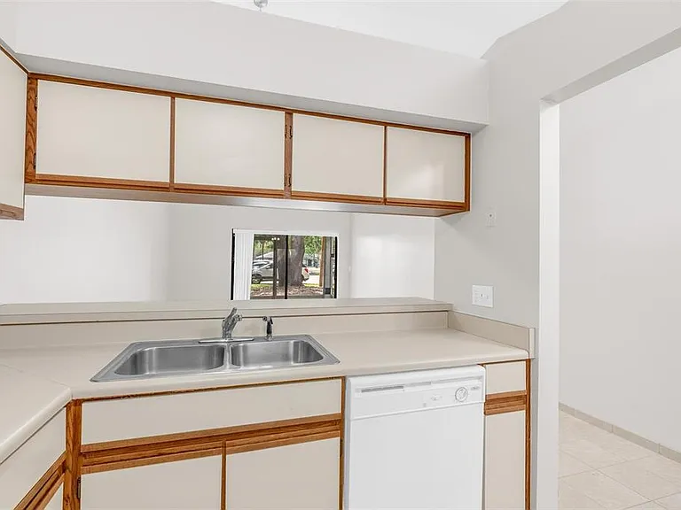 2643 Laser Ct — Photo 9