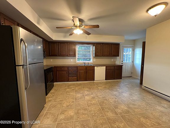3rd image of 320 Highland Ave