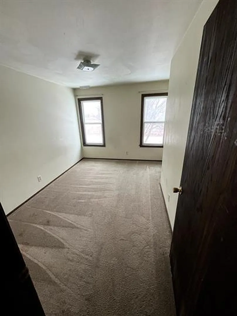 403 Water St Duplex — Photo 2