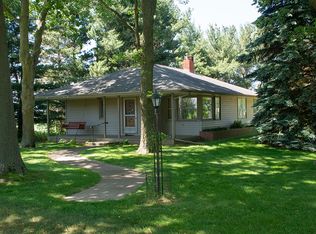 14831 Elk Rd, Fulton, IL 61252