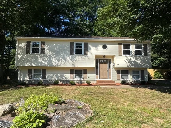 84 Catherine St, Gardner, MA 01440