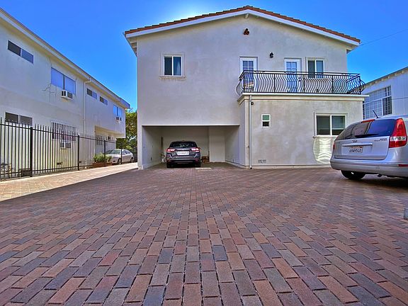 4th image of 4839 W 18th St #1/4