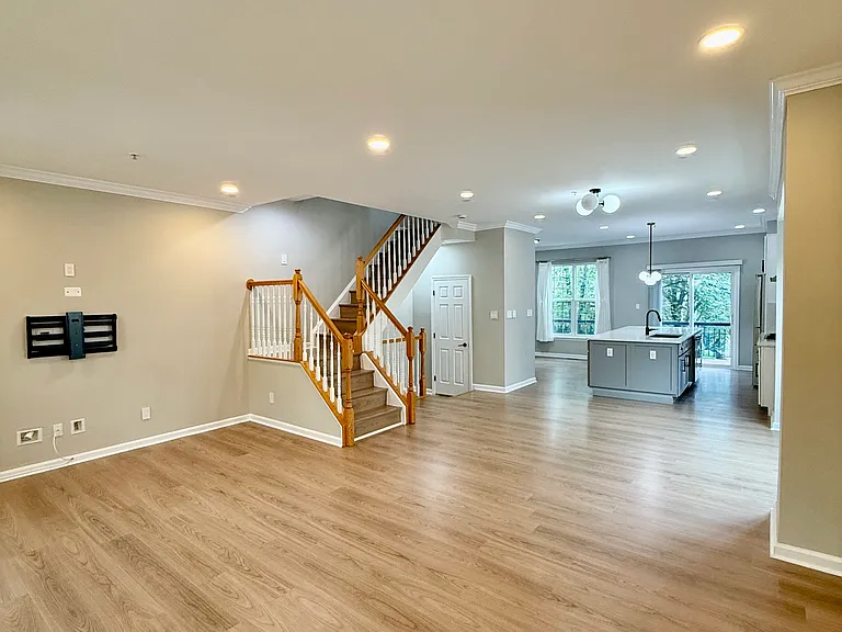 9730 Washingtonian Blvd — Photo 16