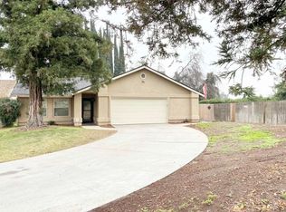 842 S Bollinger Ct, Visalia, CA 93277