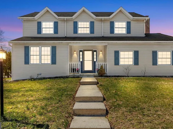 6551 Baywood Dr, Harrisburg, PA 17111