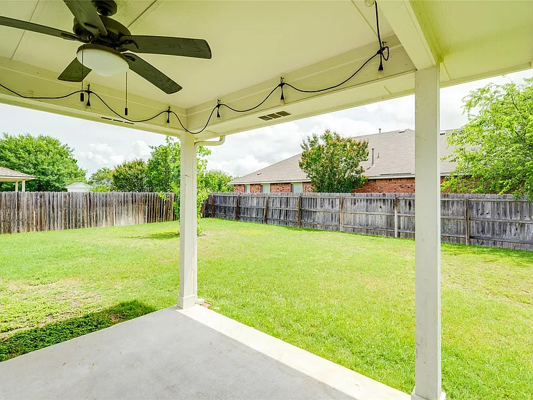 2401 Marshall Trl — Photo 32