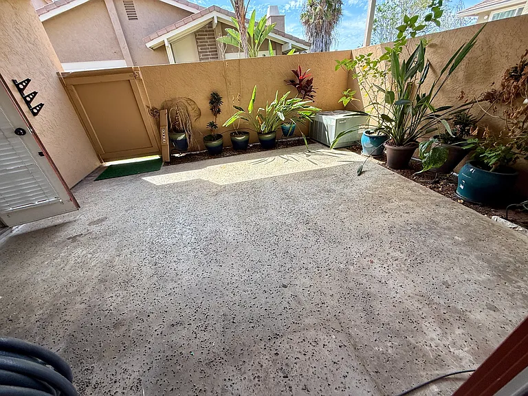 17466 Fairlie Rd — Photo 32