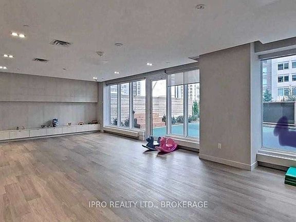 2nd image of 4065 Confederation Pkwy #4302