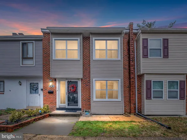 4 Duquesne Ct, New Castle, DE 19720