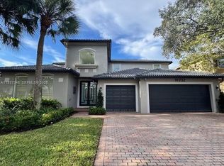 19232 N Gardenia Ave, Weston, FL 33332