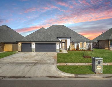 2105 Lago Dr, Moore, OK, 73160