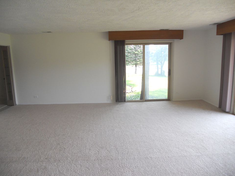 1st image of 591 Hillcrest Ct