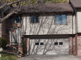 36 E 48th St, Kearney, NE 68847