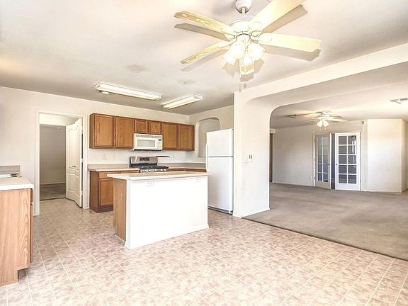 3rd image of 1883 W Savoy Pl