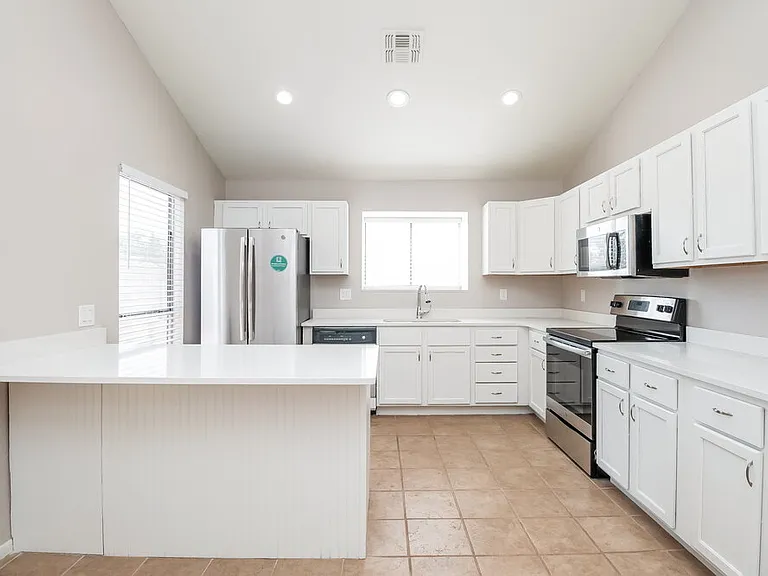 8725 W Carol Ave — Photo 8