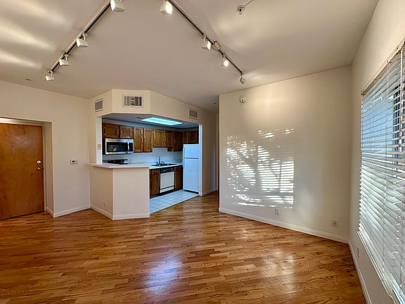 2nd image of 820 S Mansfield Ave APT 405