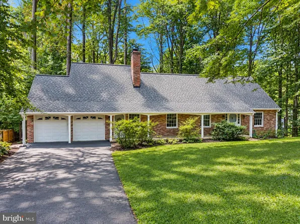 9002 Manordale Rd, Ellicott City, MD 21042