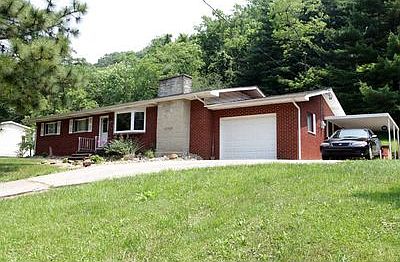 1st image of 164 Woodland Dr