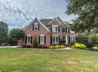 18303 Indian Oaks Ln, Davidson, NC 28036