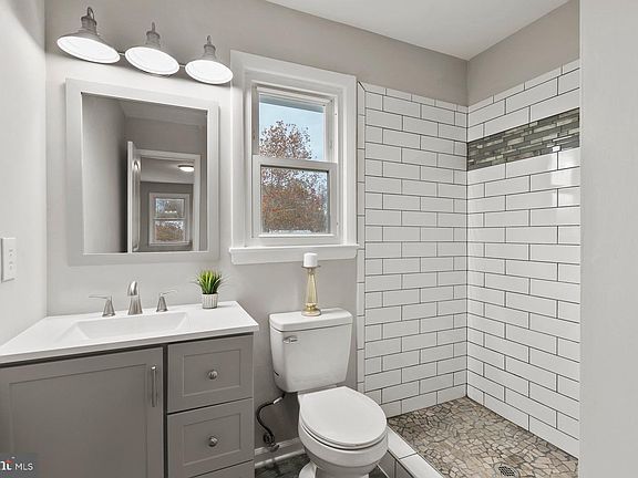 5th image of 10536 Beechwood Dr