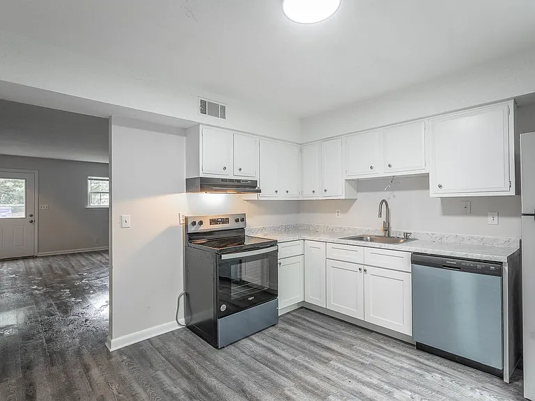 2404 Briggs Avenue — Photo 1