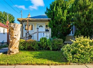 267 Thayer Ave, Hamilton, ON L9A 1J6