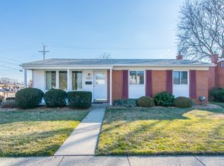 36411 Roycroft St, Livonia, MI 48154