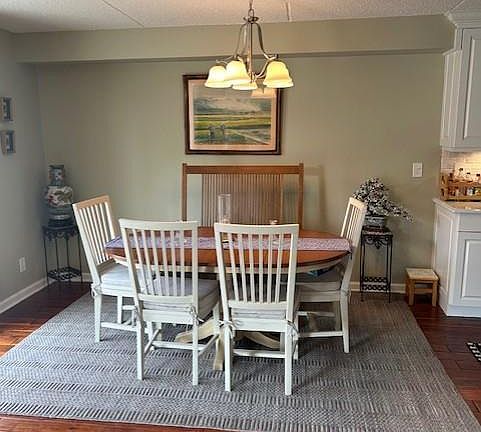 5th image of 1055 River Rd APT 501