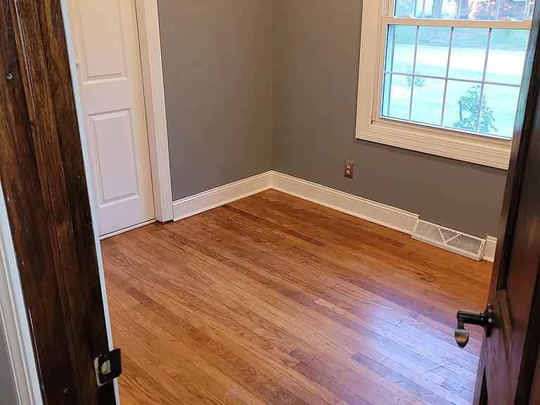 1911 Meridian St — Photo 5