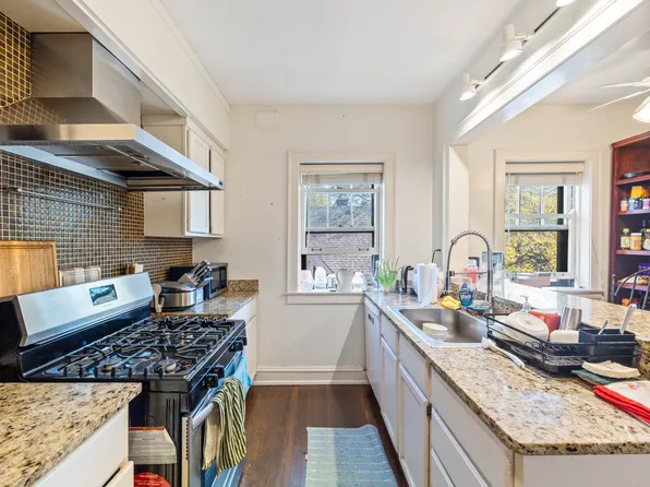 721 Foster St, Evanston, IL