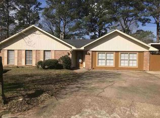 140 W Sedgwick Ct, Jackson, MS 39211