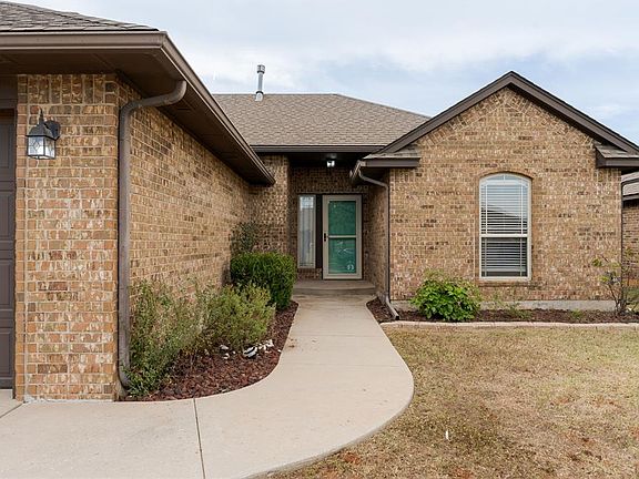 2nd image of 10620 SW 35th St