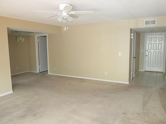 4th image of 608 W Fordham Dr