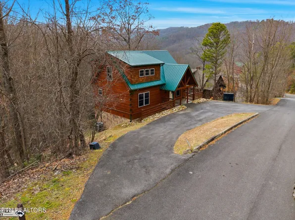 1007 Street Of Dreams Dr, Gatlinburg, TN 37738