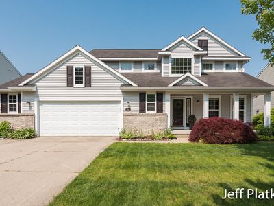 2665 Arbor Chase Dr NE, Grand Rapids, MI, 49525