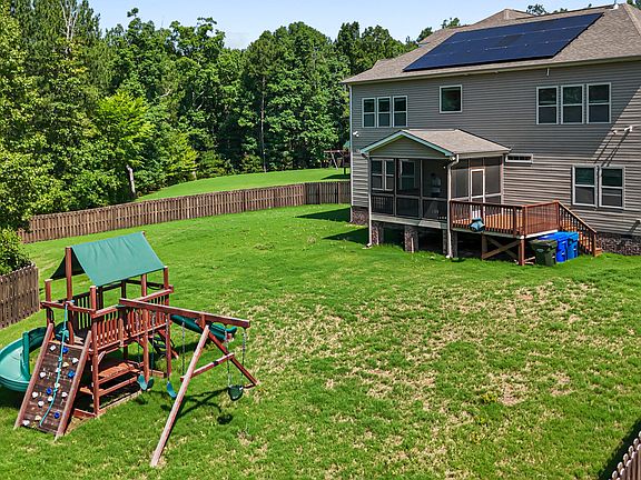 5th image of 3 Pearl Mill Ct