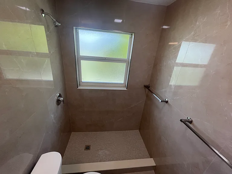 821 Silver Beach Rd #4 — Photo 8
