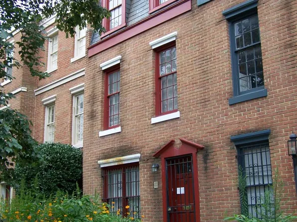 727 6th St SE, Washington, DC 20003