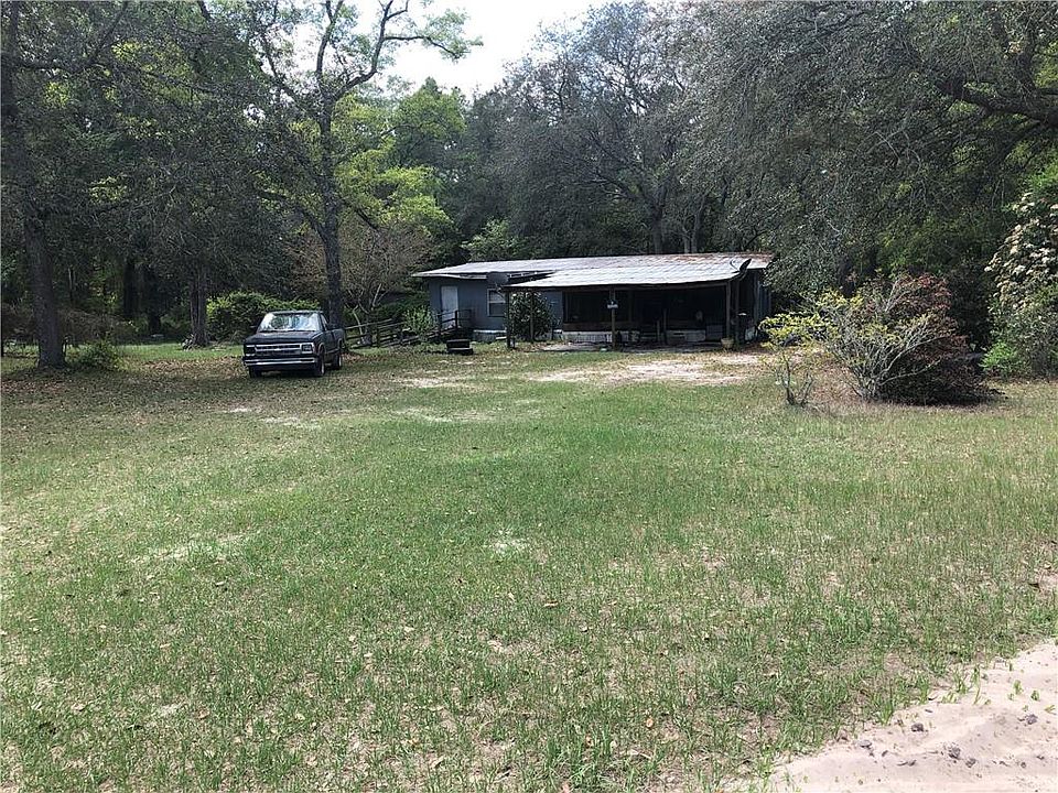 2nd image of 335 Coral Loop