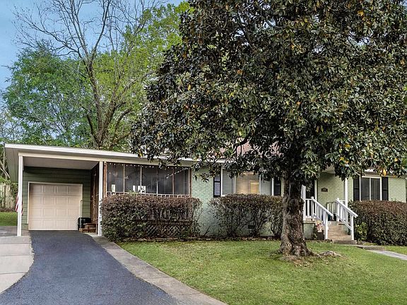 3rd image of 1223 Pine Valley Rd