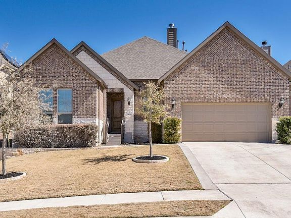 2nd image of 904 Anahuac Dr