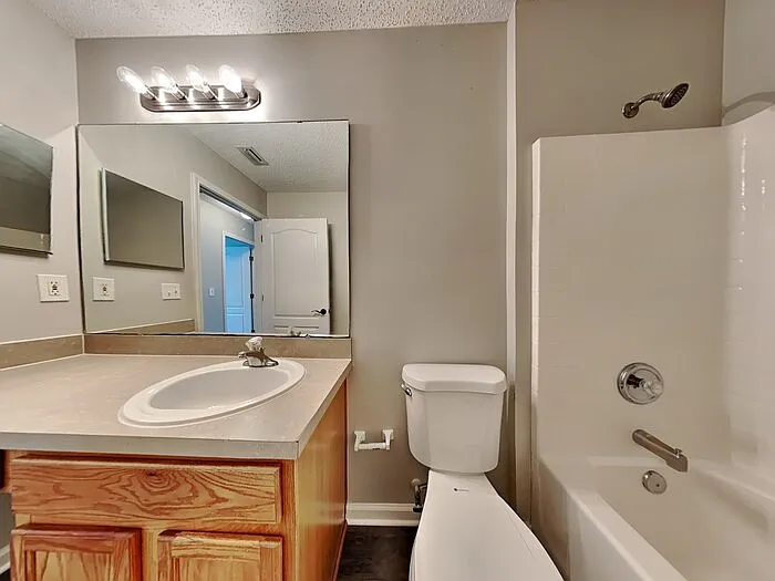 6463 Silk Leaf Ln — Photo 18