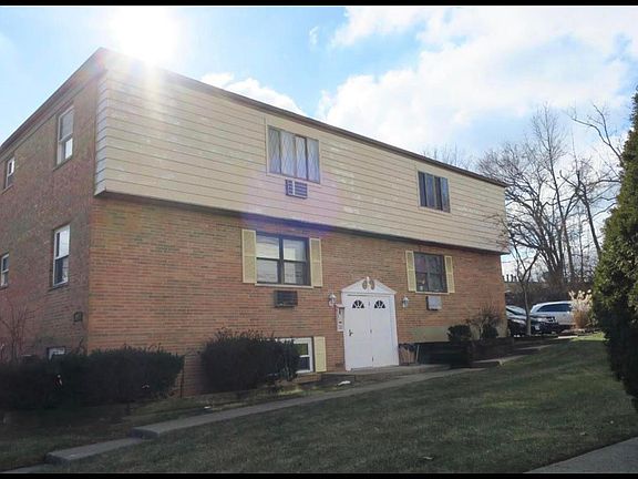 2nd image of 5845 Shadymist Ln #4