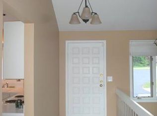 6401 Heaven Dr, Howell, MI 48855