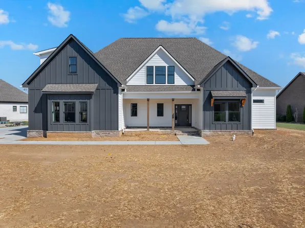 800 Apple Blossom Trl, Shelbyville, TN 37160