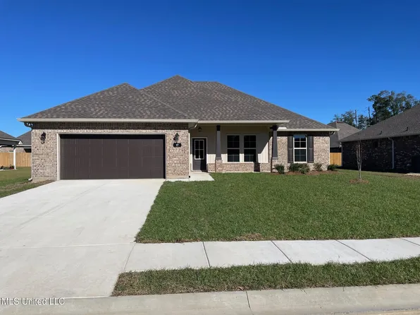 17 Alexandria Grace Dr, Long Beach, MS 39560