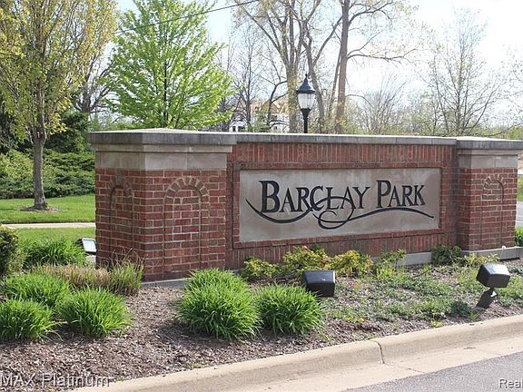 4th image of 2789 Barclay Way
